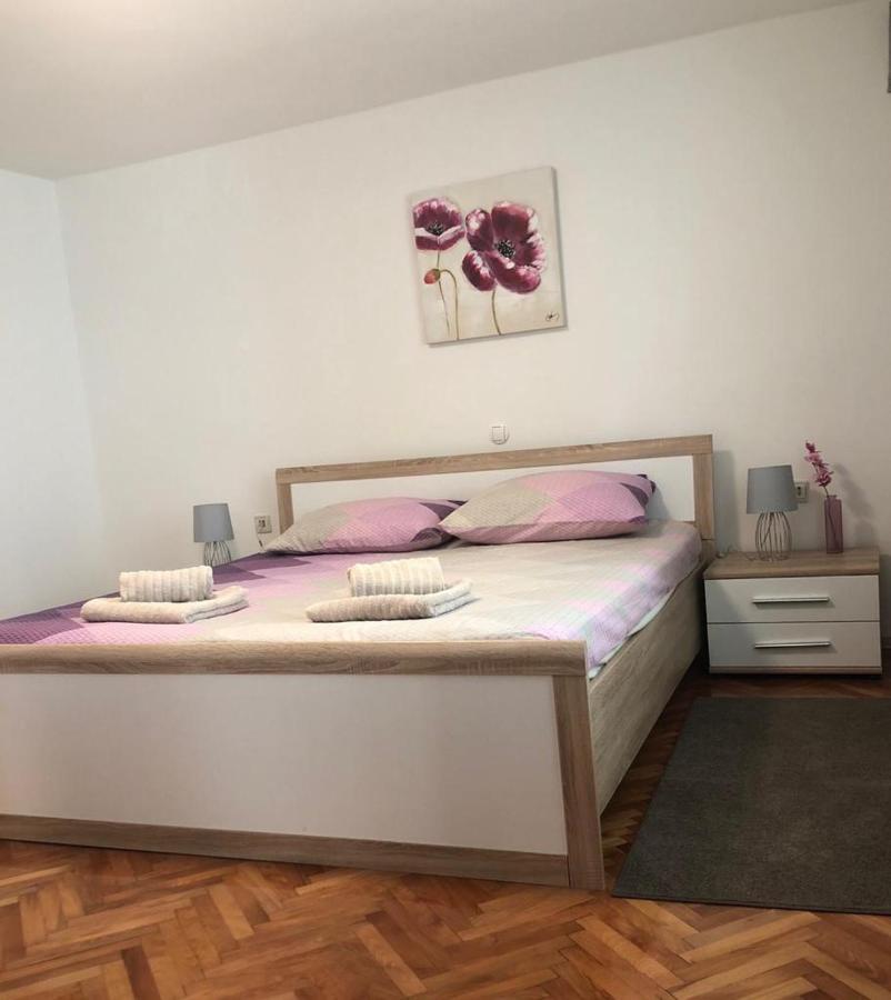 Apartments Barbara Сен Екстериор снимка