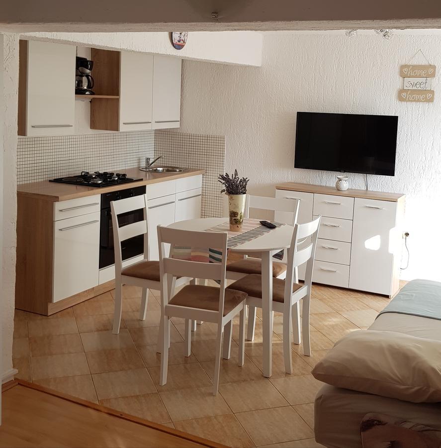 Apartments Barbara Сен Екстериор снимка